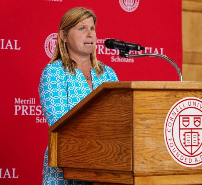 Nancy Merrill Sullivan ’96 addresses students, their high school mentors, and their chosen Cornell faculty mentors at the luncheon