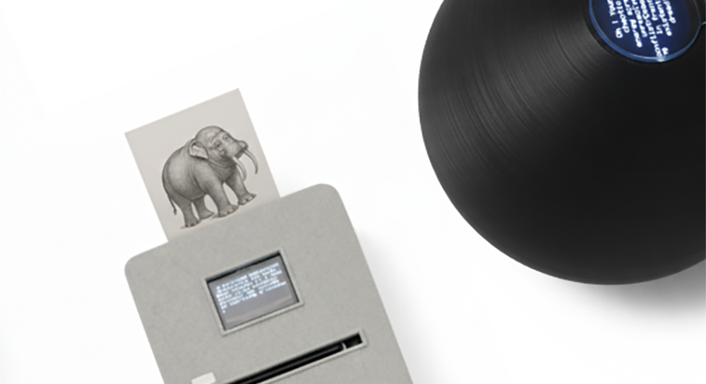 Gadget with a card featuring an elephant
