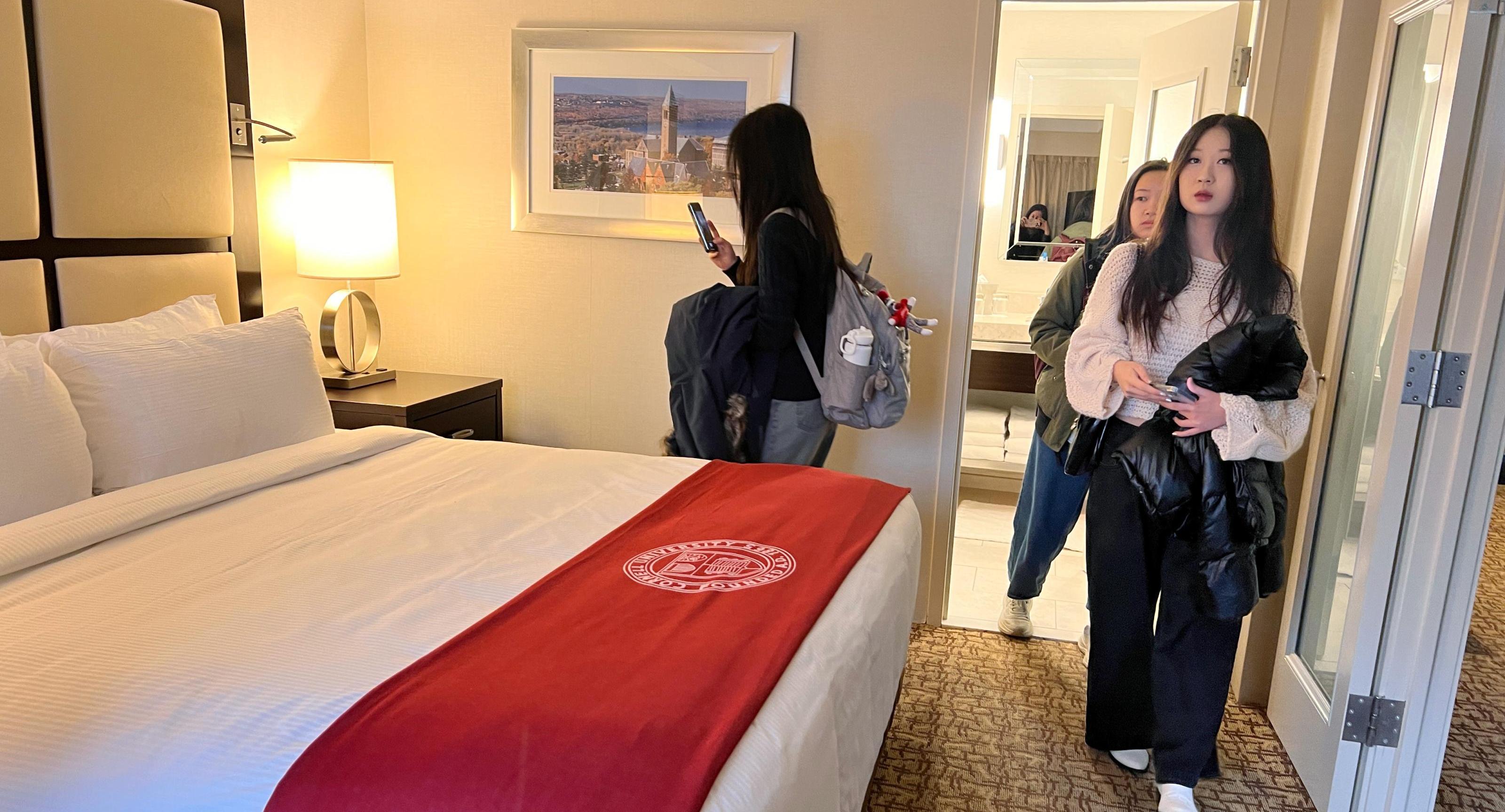 Students tour a Statler Hotel room