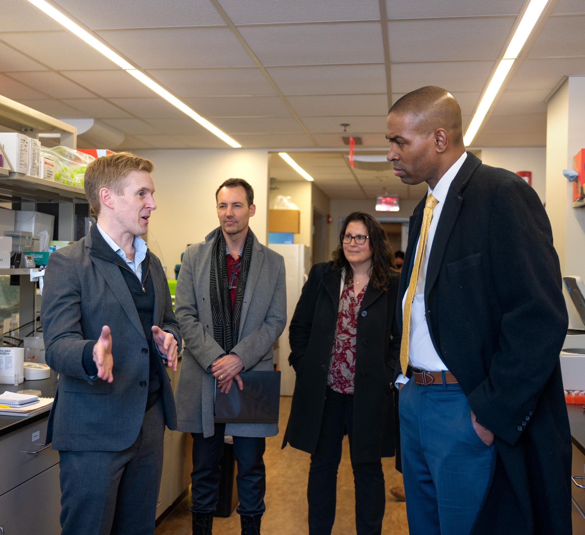 Delgardo meets with Cornell faculty and staff 