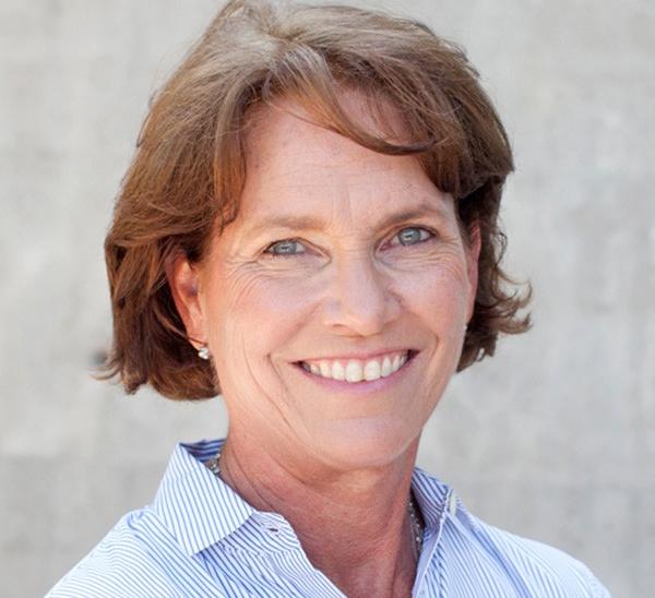 portrait of a woman with short brown hair