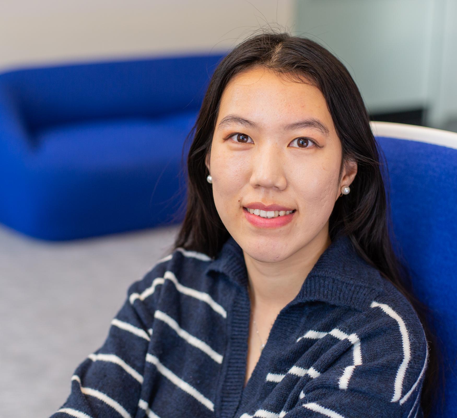 portrait of Yuexing Hao 