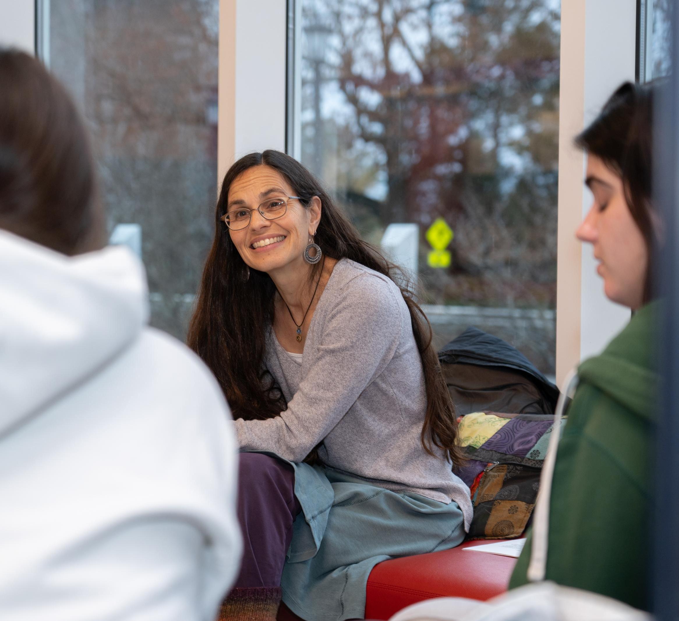 Lauren Korfine speaks to an advisee