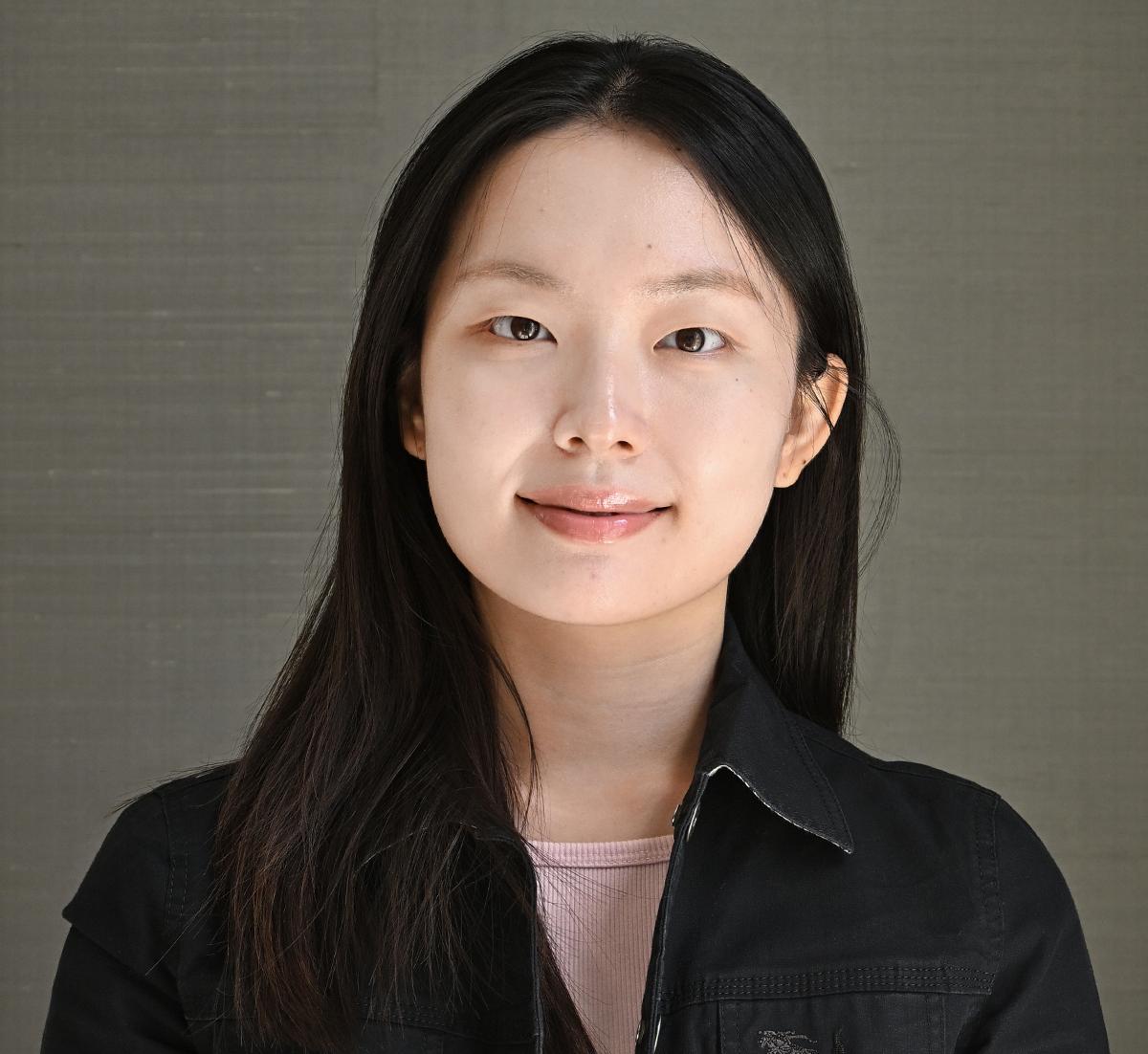 Portrait of Jiyoon Kim 